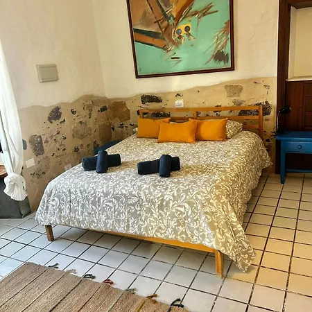 Casa La Caleta Feriehus *